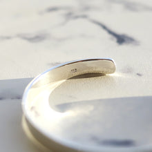 画像をギャラリービューアに読み込む, F.H. シルバーバングル(平打ち 7mm):#BG006