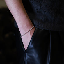 画像をギャラリービューアに読み込む, 【手首周り大きめの方に】F.H. シルバーブレスレット(あずきチェーン 4.5mm):#B039-21cm
