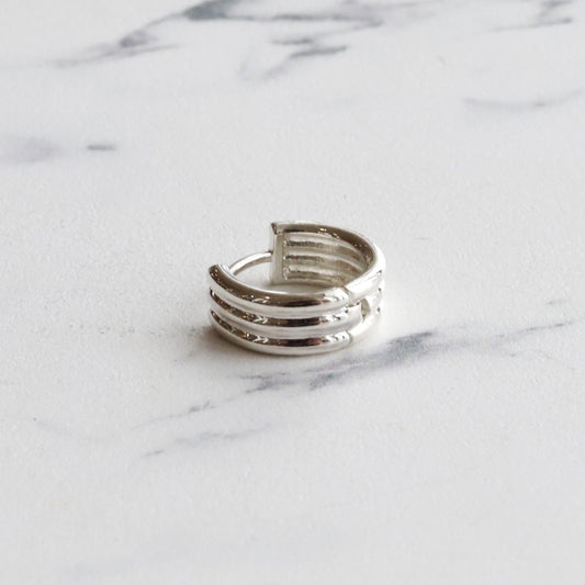 F.H. シルバーピアス(スリーリングフープ):#E048SV