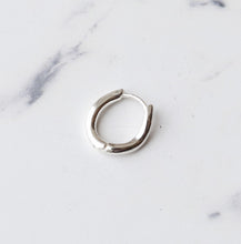 画像をギャラリービューアに読み込む, F.H. シルバーピアス(楕円フープピアス):#E057