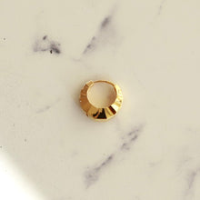 画像をギャラリービューアに読み込む, F.H. シルバーピアス(ムーンピアス ゴールドコーティング):#E061GP