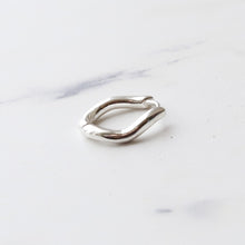 画像をギャラリービューアに読み込む, F.H. シルバーピアス(楕円フープピアス):#E057