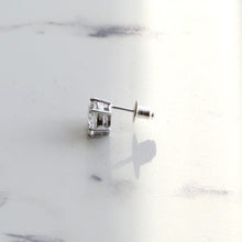 画像をギャラリービューアに読み込む, F.H. シルバーピアス(ジルコニア 9mm):#E056