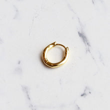 画像をギャラリービューアに読み込む, F.H. シルバーピアス(楕円フープ ゴールドコーティング):#E057GP