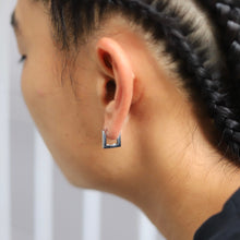 画像をギャラリービューアに読み込む, F.H. シルバーピアス(スクエアフープ シルバー):#E013