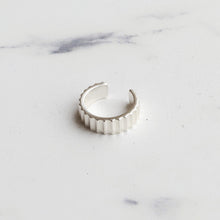 画像をギャラリービューアに読み込む, F.H. シルバーイヤーカフ:#EC013