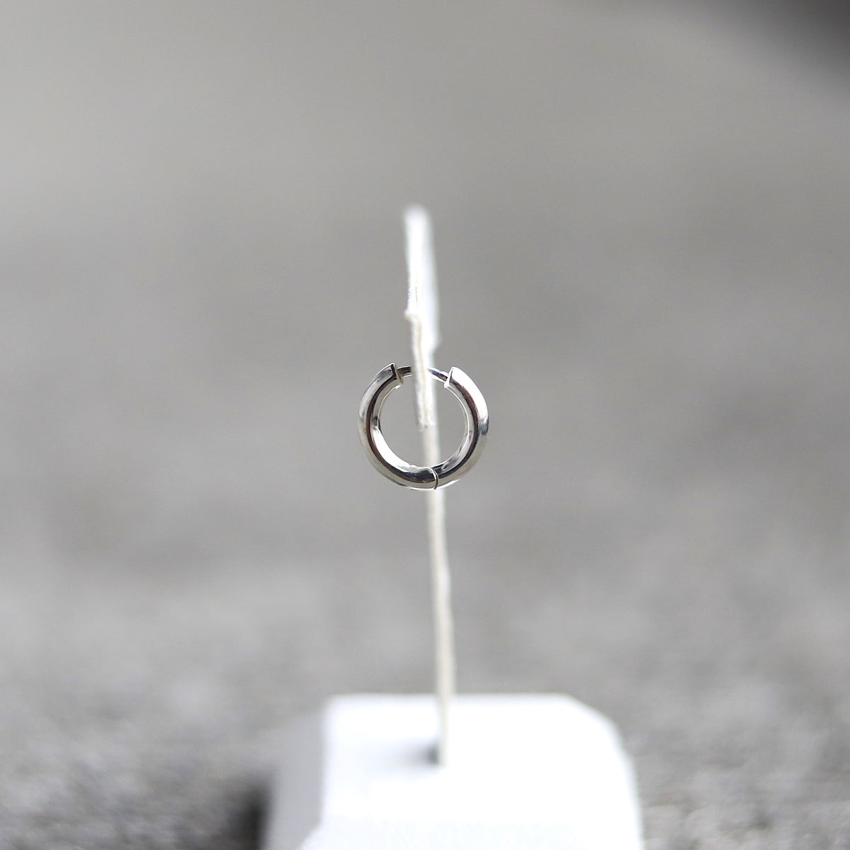 【シンプルを極めたフープピアス】F.H. シルバーピアス(フープ 13mm):#E072