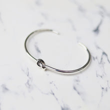 画像をギャラリービューアに読み込む, F.H. シルバーバングル(プレッツェルバングル):#BG008