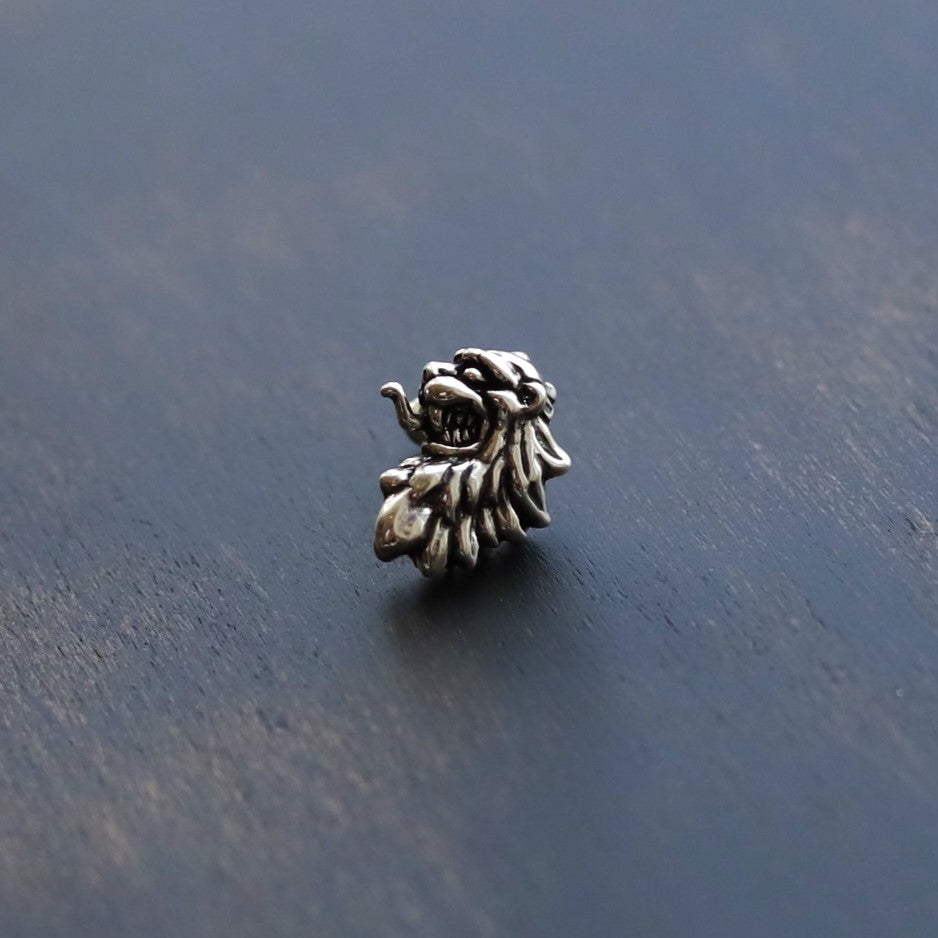 【正規取扱店】Leathers and Treasures: Rampant Lion Stud Earring