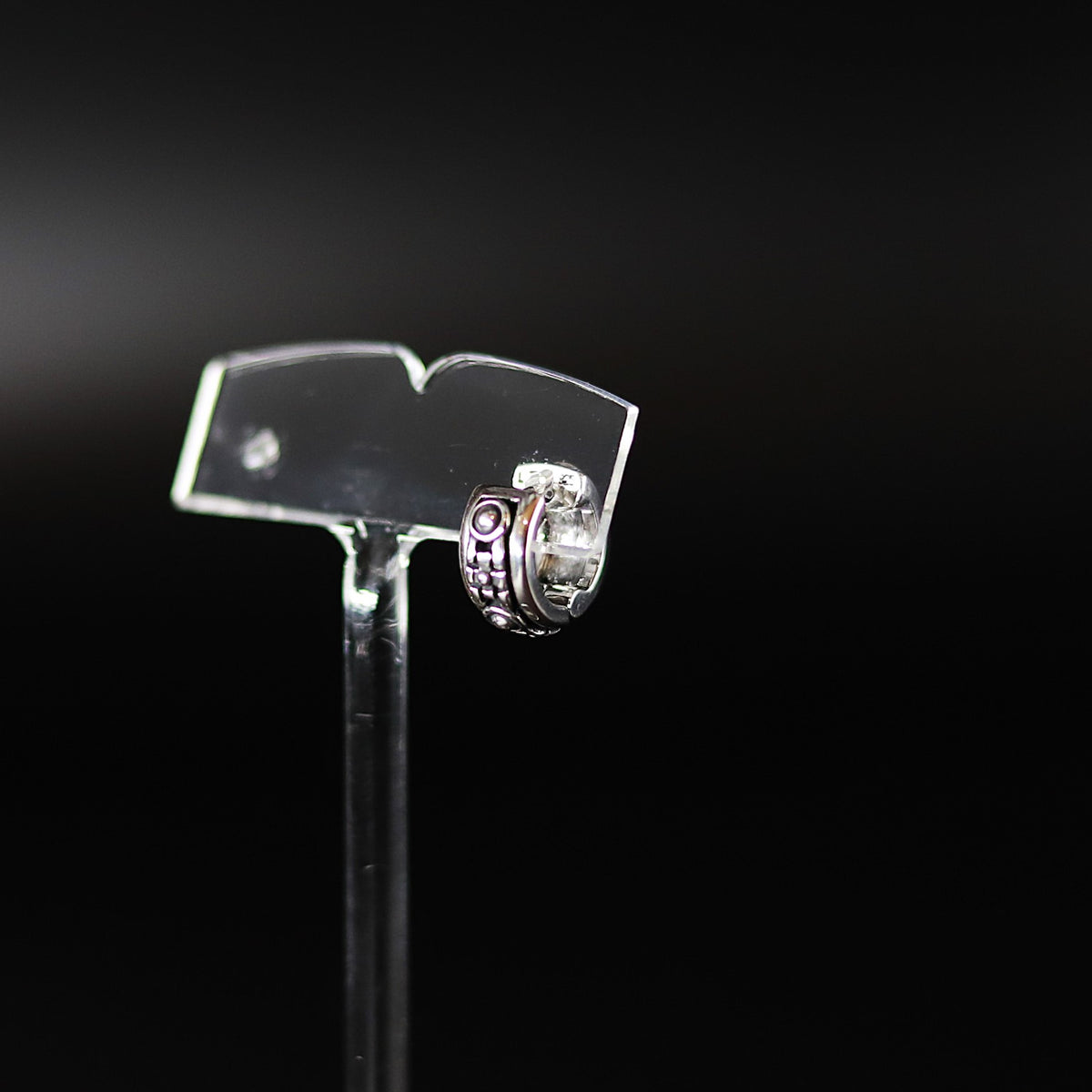 【オーダー商品:納期約3ヶ月】 【正規取扱店】Leathers and Treasures:Cross&Ball Earring