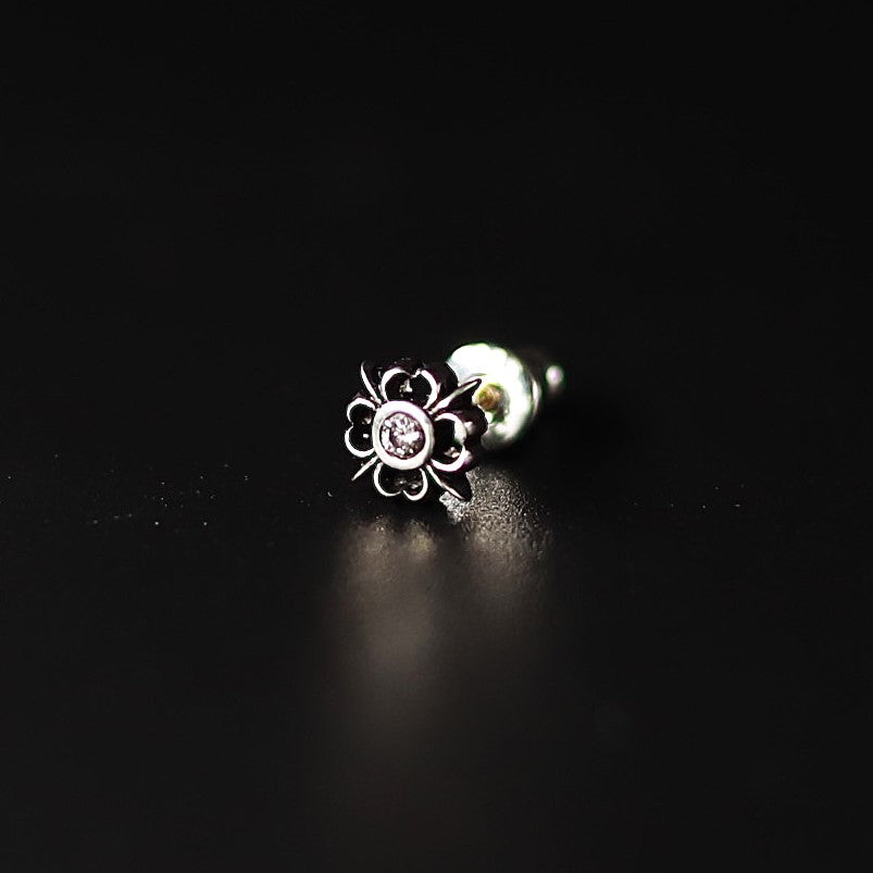 【オーダー商品:納期約3ヶ月】 【正規取扱店】Leathers and Treasures: Pope's stone cross w/diamond