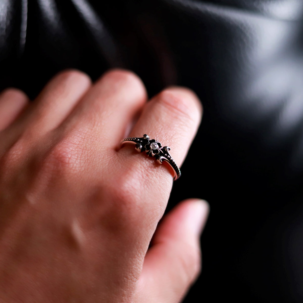 【オーダー商品:納期約3ヶ月】【正規取扱店】Leathers and Treasures: Pope's stone cross Ring w/diamond