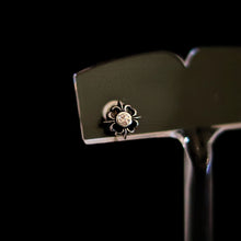 画像をギャラリービューアに読み込む, 【正規取扱店】Leathers and Treasures: Pope's stone cross w/diamond