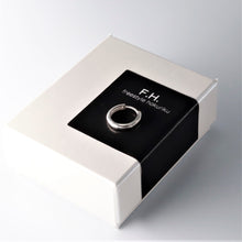 画像をギャラリービューアに読み込む, F.H. シルバーピアス(フープ 13mm):#E021