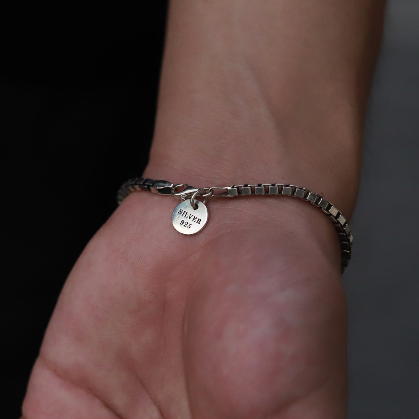 【さりげなく色気をプラス】F.H. シルバーブレスレット（BOXチェーン 3mm）：#B028-19cm