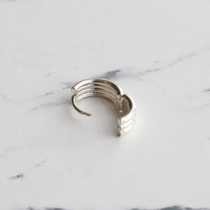 F.H. シルバーピアス（スリーリングフープ）：#E048SV