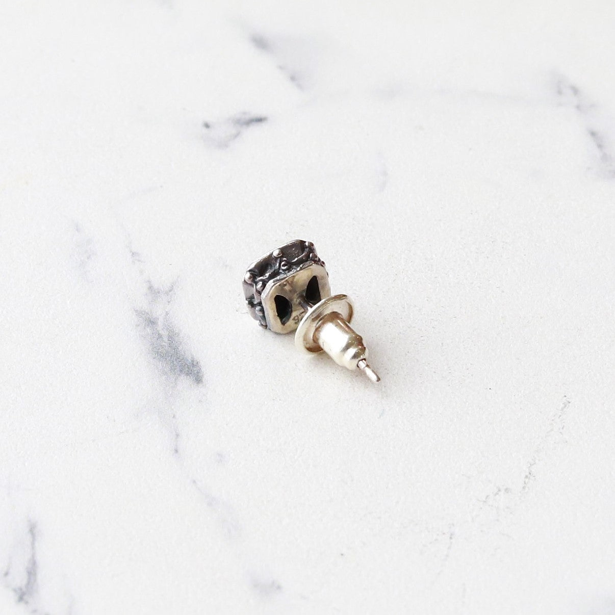 F.H. シルバーピアス（スクエアジルコン ホワイト）：#E024-W