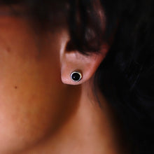 画像をギャラリービューアに読み込む, F.H. シルバーピアス（天然石オニキス）：#E065ONX
