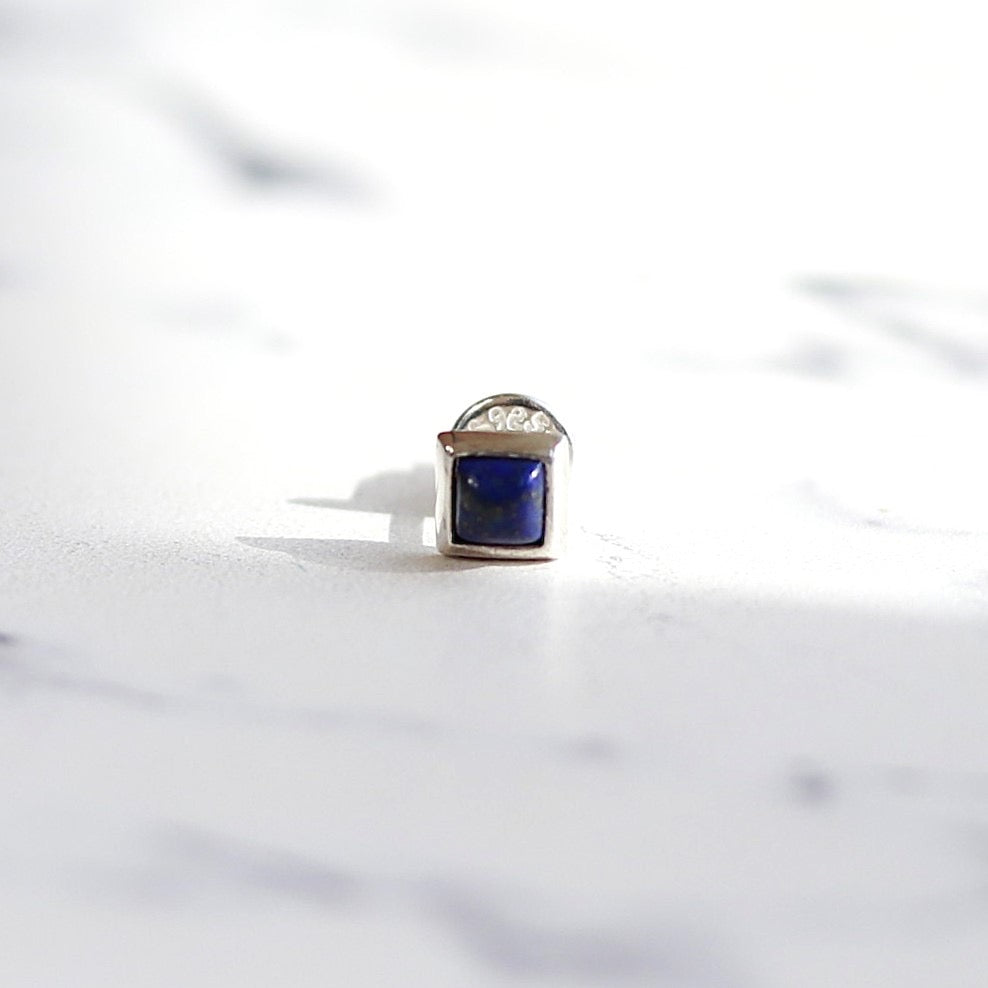 F.H. シルバーピアス（スクエア ラピスラズリ）：#E069LL