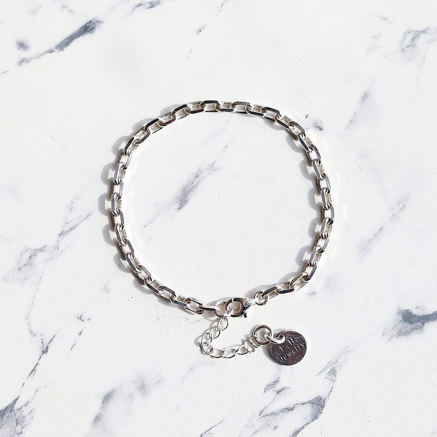 【アジャスター付きでサイズが変えられる】F.H. シルバーブレスレット：#B014-17+3cm