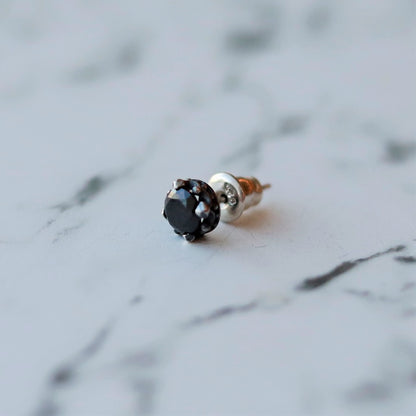 F.H. シルバーピアス：#E005BK