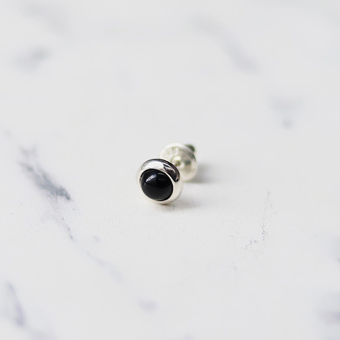 F.H. シルバーピアス（天然石オニキス）：#E065ONX