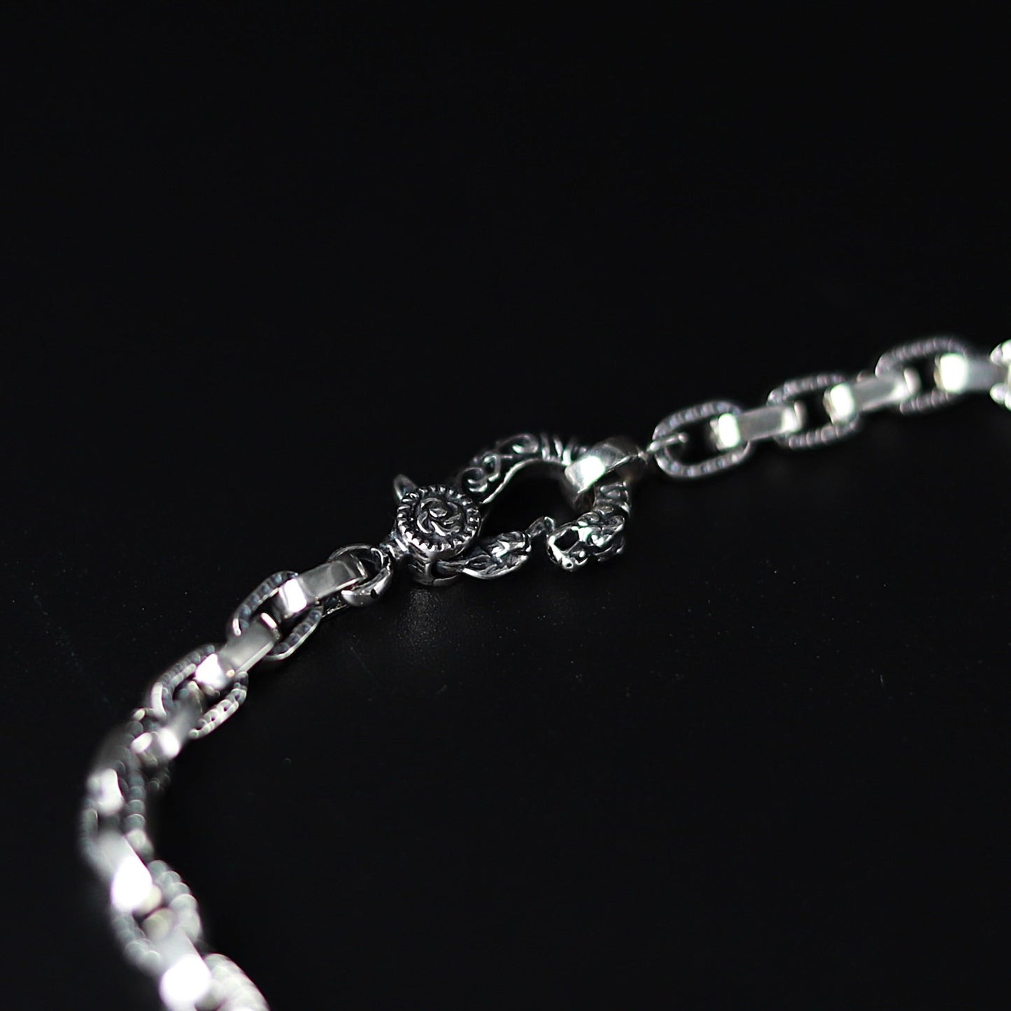 【オーダー商品：納期約3ヶ月】【正規取扱店】Leathers and Treasures： ハーフエングレイブリンクチェーンブレスレット 21cm