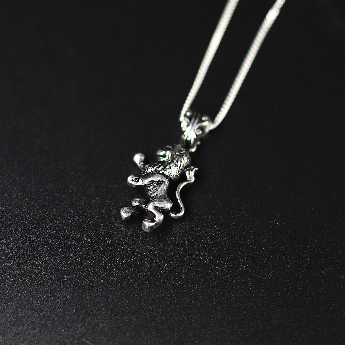 【正規取扱店】Leathers and Treasures : Rampant Lion Charm