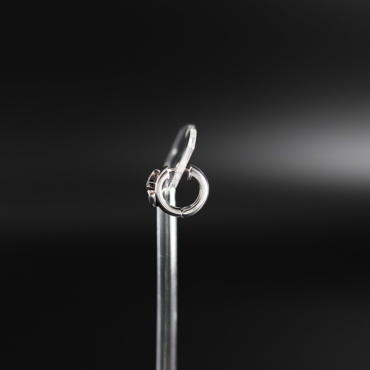 【オーダー商品：納期約3ヶ月】【正規取扱店】Leathers and Treasures：Sacred heart w/garnet