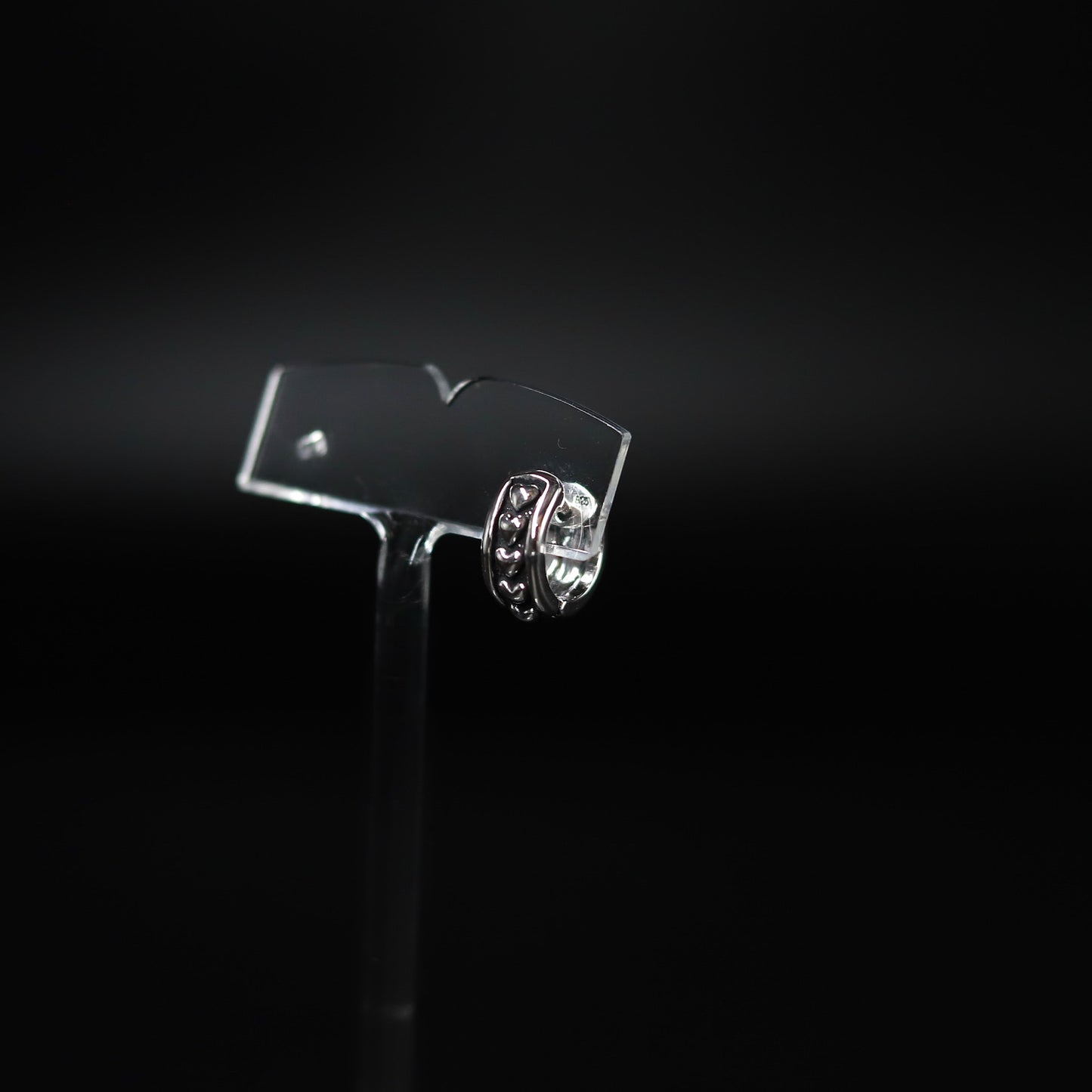 【正規取扱店】Leathers and Treasures：Heart Interior Earring