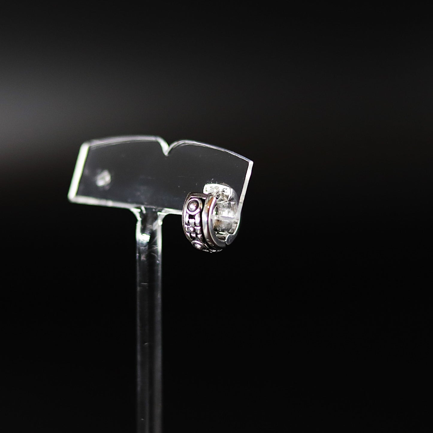 【正規取扱店】Leathers and Treasures：Cross&Ball Earring