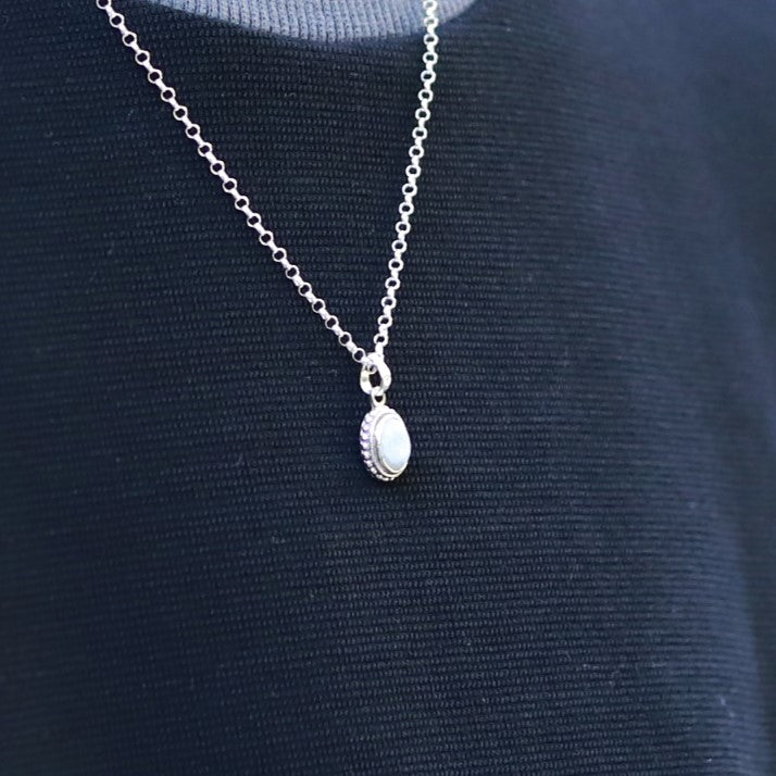 F.H. シルバーネックレス（ブルームーンストーン ペンダンド）：＃N040-BMS-50cm