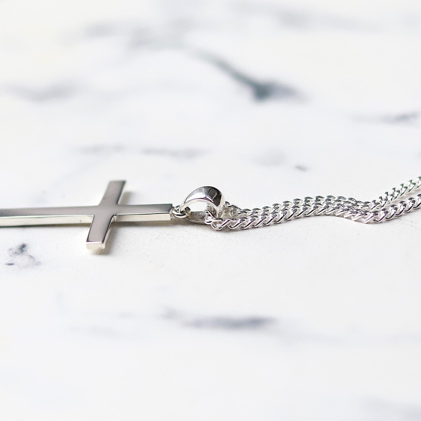 【F.H. 別注アイテム】F.H. シルバーネックレス（クロスペンダント）：#N046−50cm