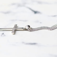 画像をギャラリービューアに読み込む, 【F.H. 別注アイテム】F.H. シルバーネックレス（クロスペンダント）：#N046−50cm
