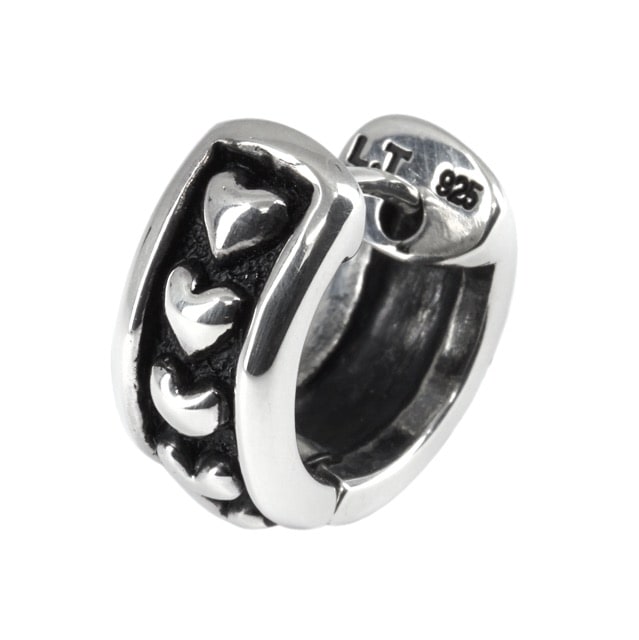 【正規取扱店】Leathers and Treasures：Heart Interior Earring