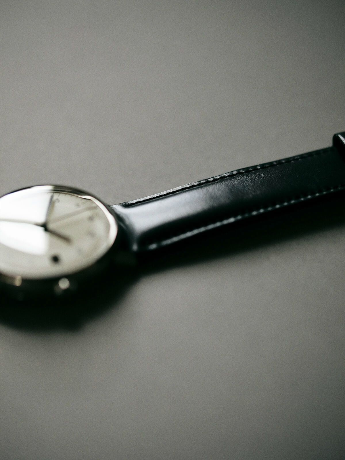 【正規取扱店】sazare : SK02 / SS SILVER MIRROR FINISH / WHITE DIAL / BLACK CORDOVAN LEATHER
