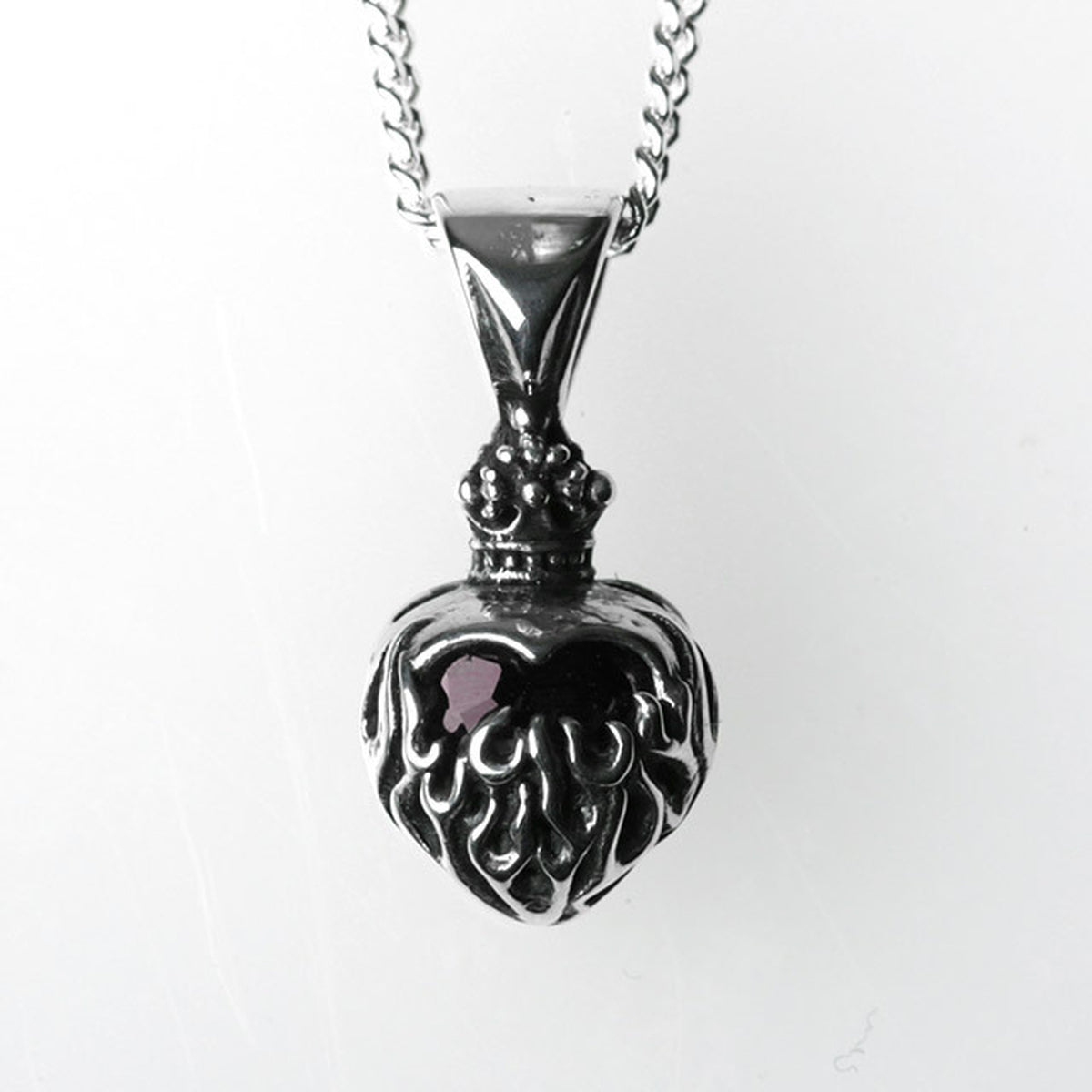 【オーダー商品：納期約3ヶ月】 【正規取扱店】Leathers and Treasures : Minimum flame heart w/garnet