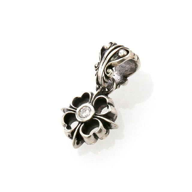 【オーダー商品：納期約3ヶ月】 【正規取扱店】Leathers and Treasures：Pope's stone cross Charm w/diamond