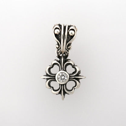 【オーダー商品：納期約3ヶ月】 【正規取扱店】Leathers and Treasures：Pope's stone cross Charm w/diamond