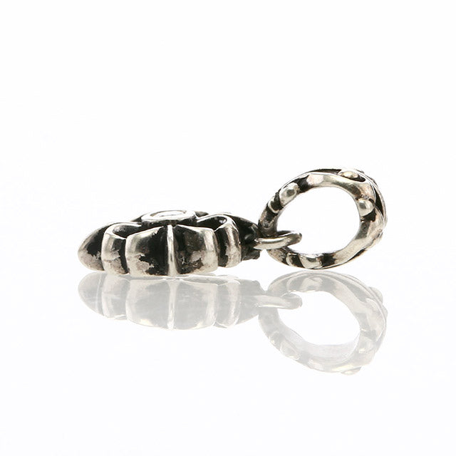【オーダー商品：納期約3ヶ月】 【正規取扱店】Leathers and Treasures：Pope's stone cross Charm w/diamond